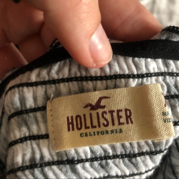 Hollister Off The Shoulder Top - Picture 5 of 6